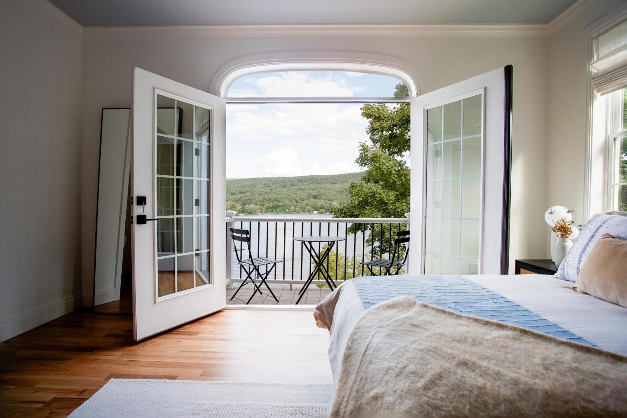 Lakeview House - Hot Tub - Firepit - Stunning Views - Spacious Deck - Cozy Living Room - Bar Greenwood Lake Екстериор снимка