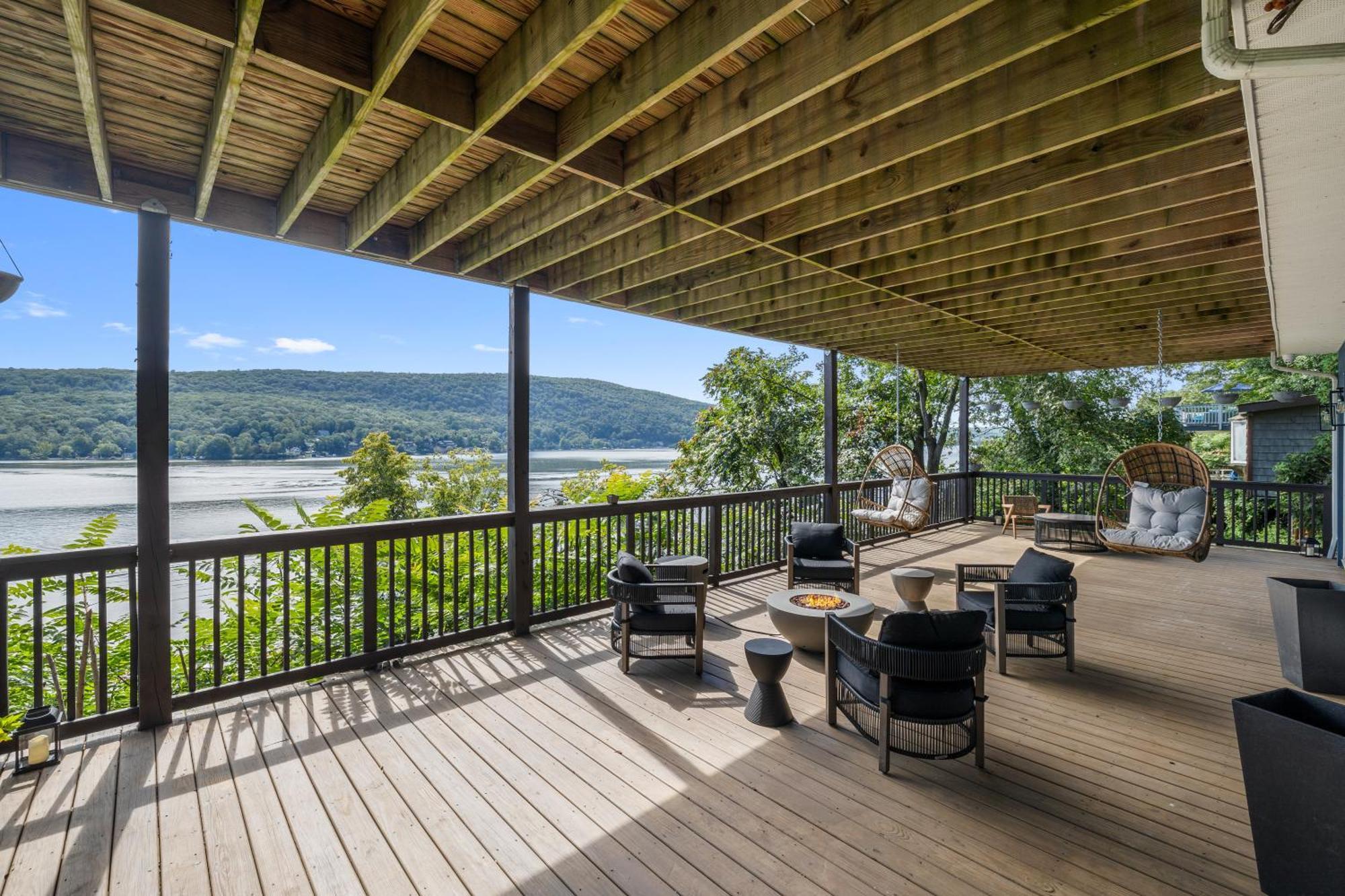 Lakeview House - Hot Tub - Firepit - Stunning Views - Spacious Deck - Cozy Living Room - Bar Greenwood Lake Екстериор снимка