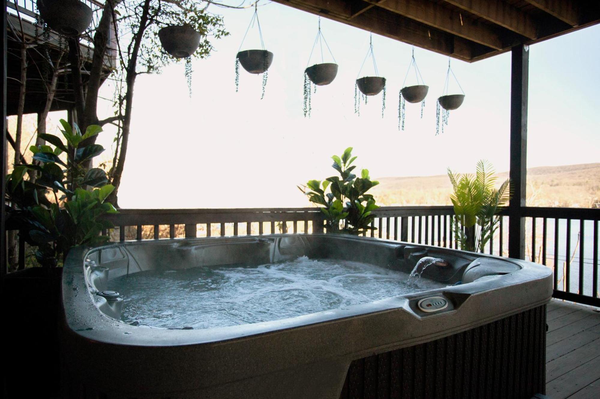 Lakeview House - Hot Tub - Firepit - Stunning Views - Spacious Deck - Cozy Living Room - Bar Greenwood Lake Екстериор снимка