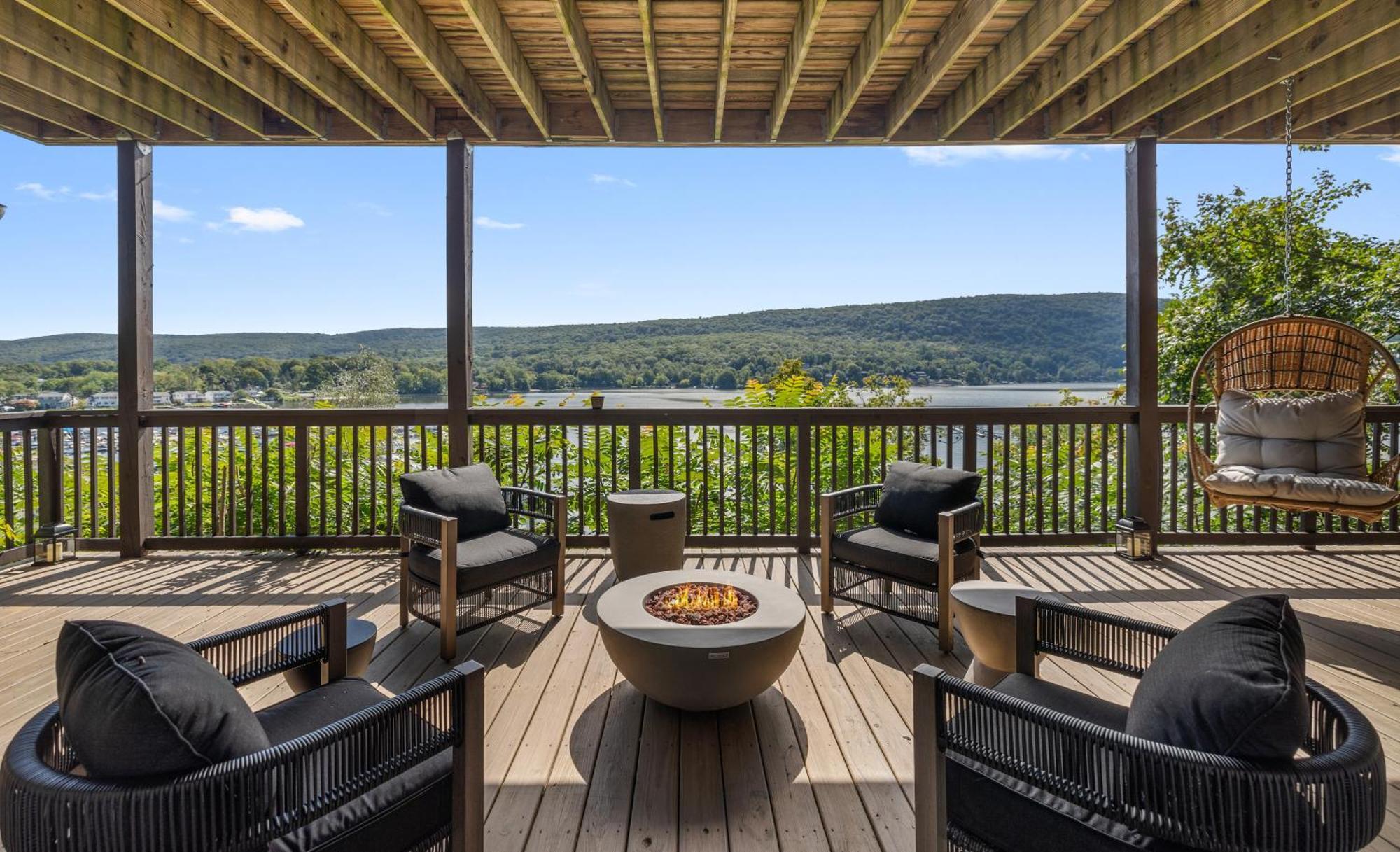 Lakeview House - Hot Tub - Firepit - Stunning Views - Spacious Deck - Cozy Living Room - Bar Greenwood Lake Екстериор снимка